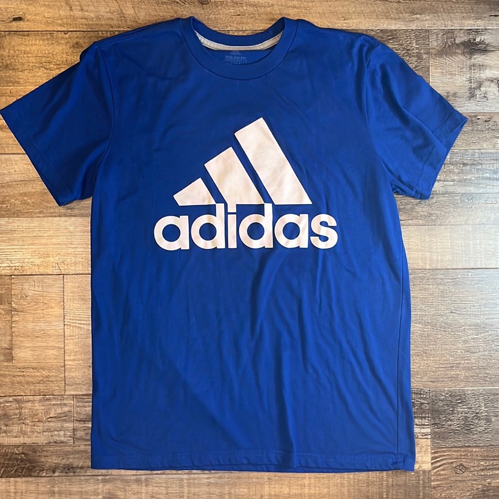 Adidas ‘CLIMALITE T-Shirt Size Medium